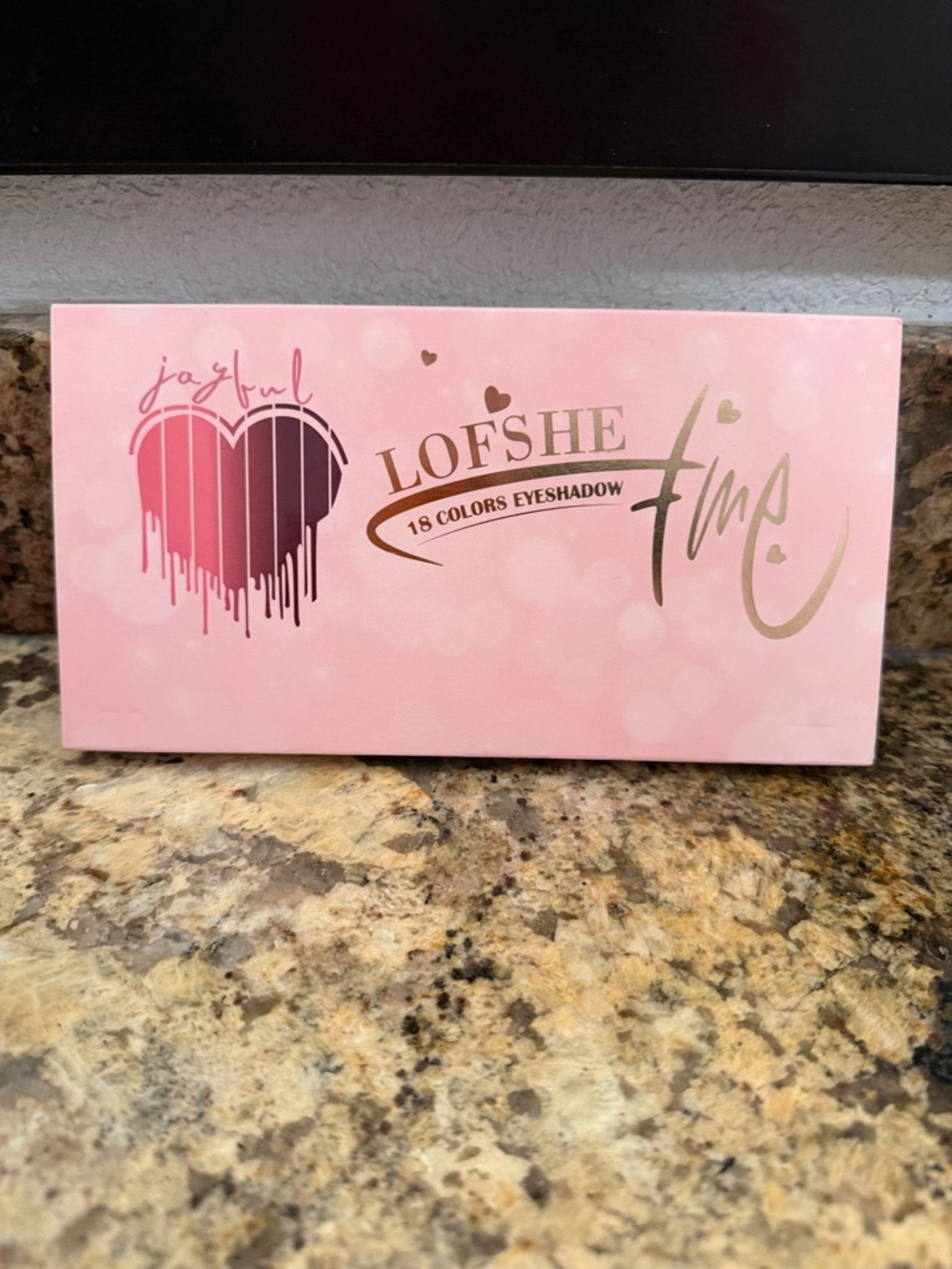 18-Color Eyeshadow Palette — Pink